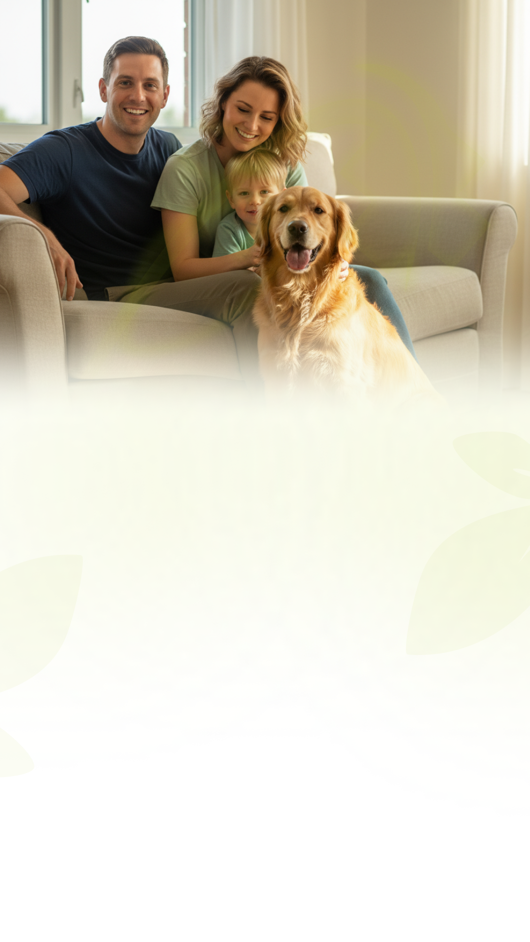 Família com seu cachorro em casa